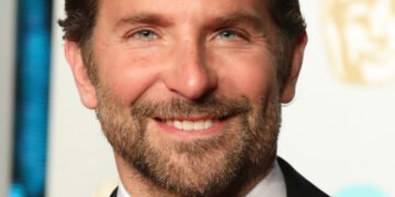 El increíble cambio de Bradley Cooper para su nueva película ‘Maestro’