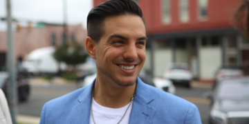 ‘White Elephant’: la película de Vadhir Derbez junto a Bruce Willies y Jon Malcovich