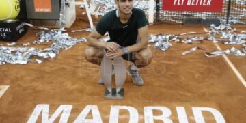 Carlos Alcaraz barre en la final a Zverev y se consagra en Madrid