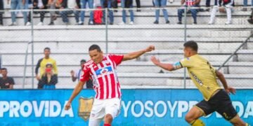 Carlos Bacca vino del banco y salvó al Junior de la derrota ante Águilas Doradas