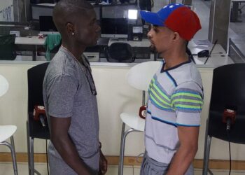 Yuberjen Martínez va ahora por su consagración en el boxeo profesional