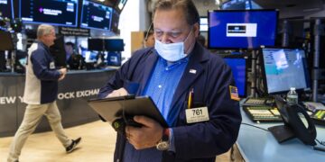 Wall Street abre en verde y el Dow Jones sube un 0,80 %