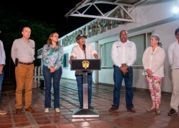 El hospital de Providencia debió construirse de manera prioritaria: Petro