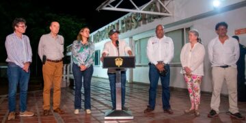 El hospital de Providencia debió construirse de manera prioritaria: Petro