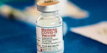 Moderna denuncia a Pfizer y BioNtech por “infringir” su patente de ARNm