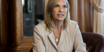 La vicepresidenta de Uruguay acudirá a la investidura de Gustavo Petro