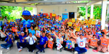 Tránsito del Atlántico y su ‘agente Max Seguro’ recorren el departamento educando a niños en seguridad vial