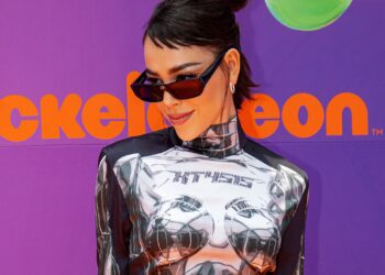 Cantante mexicana Danna Paola brilla en los Kids Choice Awards 2022