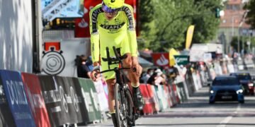 Mauricio Moreira se corona en la Torre y es nuevo líder en Portugal