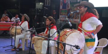 Danza folclórica, canciones inéditas y décimas, engalanaron el segundo día del Festival de Gaitas