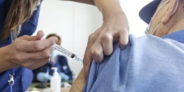 La OMS recomienda el segundo refuerzo contra la covid para los grupos de riesgo