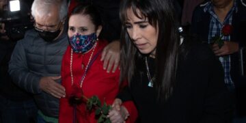 Rosario Robles, acusada de desvío de dinero en México, sale de prisión