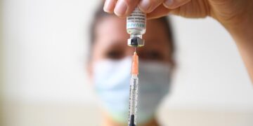 EE.UU. anuncia otros 1,8 millones de dosis de vacunas contra la viruela del mono