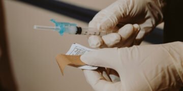 EE.UU. espera millones de nuevas vacunaciones contra ómicron este mismo mes