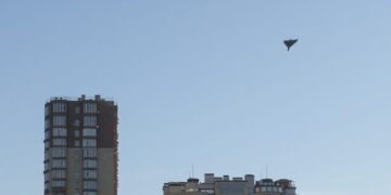 La OTAN pide a Irán que deje de suministrar drones a Rusia y la UE aprueba sanciones