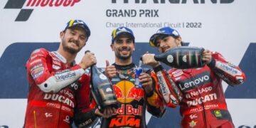 Oliveira saca a relucir su “arte” bajo el agua en el Gran Premio de Tailandia