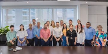 Gobernador socializó avances del proyecto de agua potable para Santa Marta