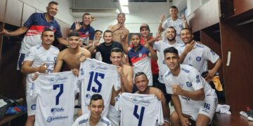 Independiente goleó en Bucaramanga y clasificó a la siguiente ronda