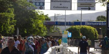 Gobernador venezolano apoya el cierre de los pasos irregulares con Colombia