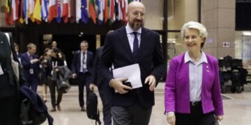 La UE alcanza un acuerdo de mínimos para intentar abaratar el gas