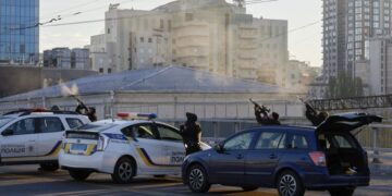 Al menos cuatro muertos en nuevos ataques con drones sobre Kiev