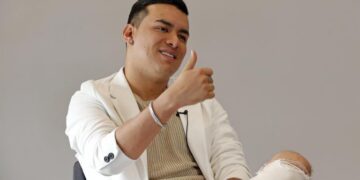 El colombiano Yeison Jiménez vuelve a la cantina para cantarle al desamor