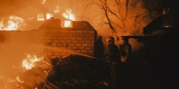 Al menos 3 muertos y 11 heridos en el último ataque masivo ruso en Ucrania