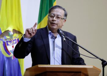 Fiscalía investiga al hijo mayor del presidente Petro por lavado de activos