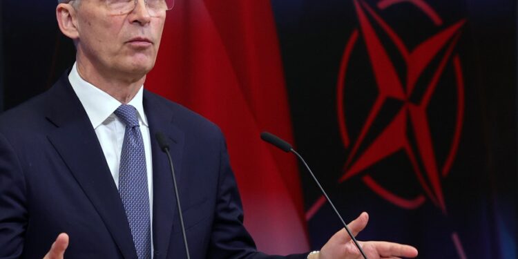 Los países de la OTAN han dado a Kiev “más del 98 %” de los vehículos de combate prometidos