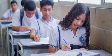 Con 210 mil estudiantes regresan las clases a los colegios de Barranquilla
